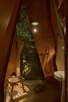 Little house for repairs in the forest at VDNG, Kyiv - apartment by the day