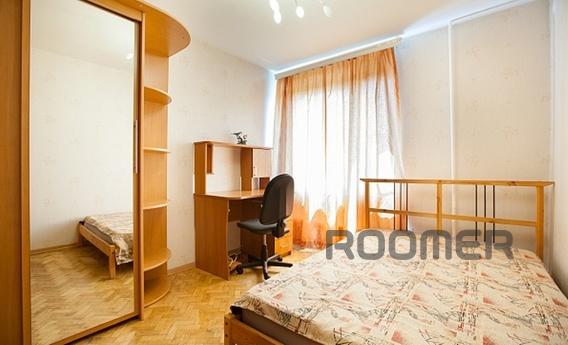 Rent 2-bedroom apartment in Almaty. Address: Panfilov Zhibek