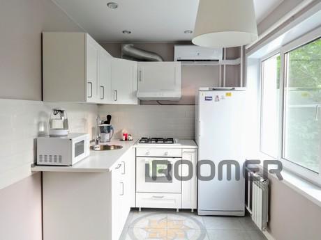 1 Bedroom in the Downtown, Angarsk - apartment by the day