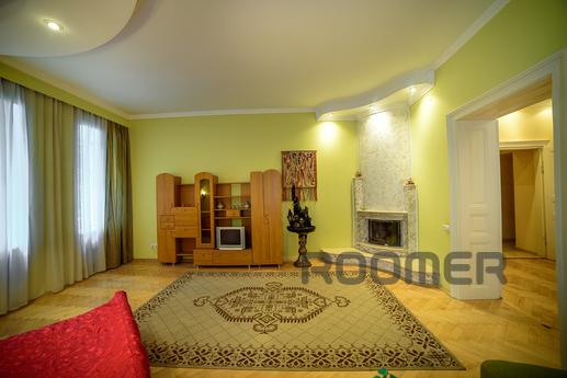 Apartment in the city center, Lviv - apartment by the day