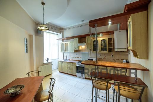 Apartment in the city center, Lviv - apartment by the day