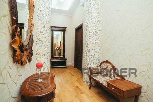4 komnatnaya VIP-apartment, Lviv - apartment by the day