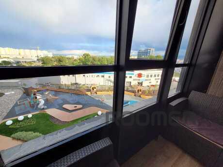 Jacuzzi, sauna, round bed, fireplace., Krasnoyarsk - apartment by the day