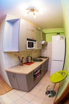 Cozy 1-ka close to the metro. Free Wi-Fi, Novosibirsk - apartment by the day