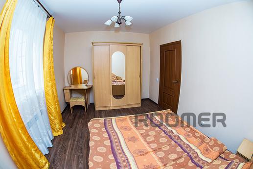 Cozy close to the metro. 73 sq.m. Wi-Fi, Novosibirsk - apartment by the day