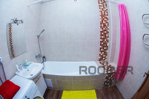 Cozy close to the metro. 73 sq.m. Wi-Fi, Novosibirsk - apartment by the day