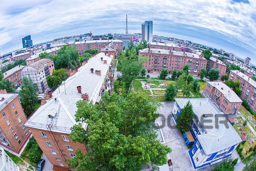 Cozy close to the metro. 73 sq.m. Wi-Fi, Novosibirsk - apartment by the day