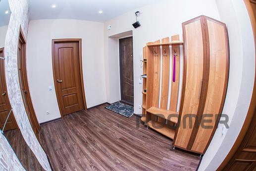 Cozy close to the metro. 73 sq.m. Wi-Fi, Novosibirsk - apartment by the day