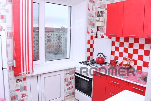 Comfortable clean apartment renovated, Karaganda - apartment by the day