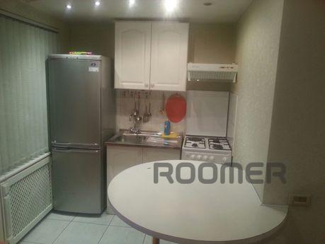 Excellent 1-bedroom apartment, Karaganda - apartment by the day