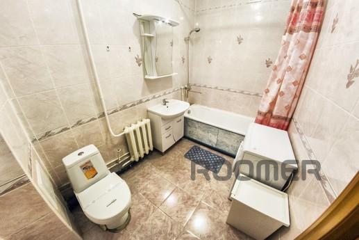 Bedroom Apartment, 140 azheva, Ufa - apartment by the day