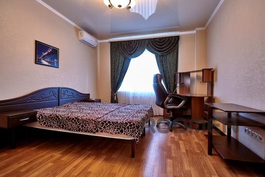 Большая трехкомнатная квартира в центре, Краснодар - квартира посуточно
