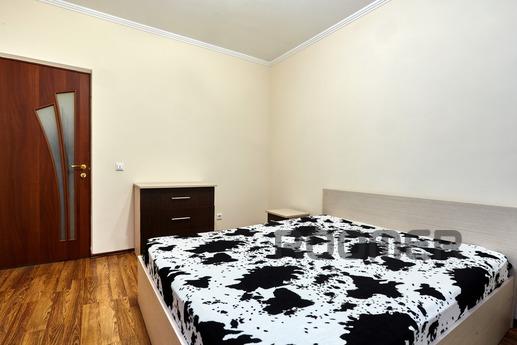 Cozy 2 bedroom apartment, Krasnodar - apartment by the day