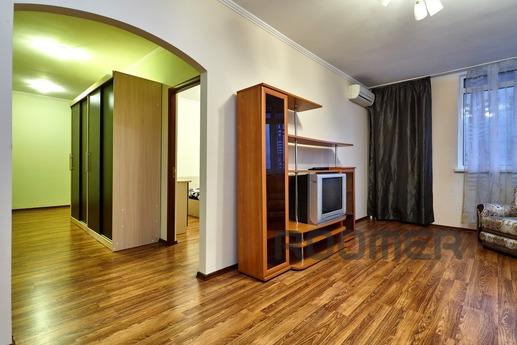 Cozy 2 bedroom apartment, Krasnodar - apartment by the day