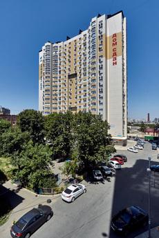 Daily st. Filatova 19/1, Krasnodar - apartment by the day
