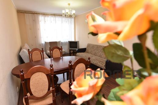 Two-bedroom apartment near KRK Uralets, Yekaterinburg - apartment by the day