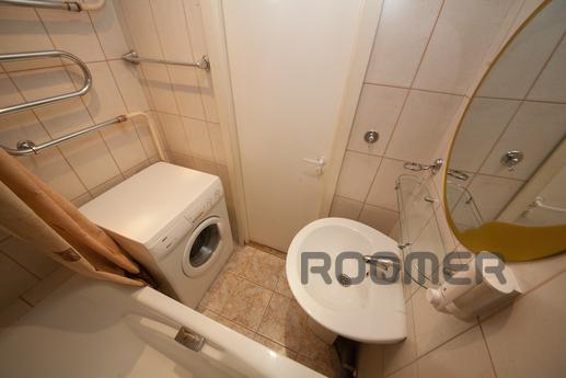 2-bedroom apartment on the Ada Lebedeva, Krasnoyarsk - apartment by the day