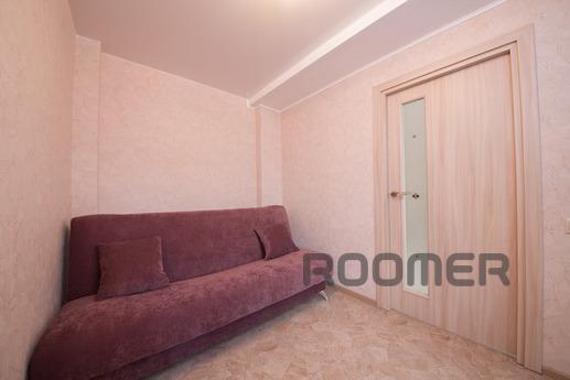 2 bedroom apartment on Gorky 36, Krasnoyarsk - apartment by the day