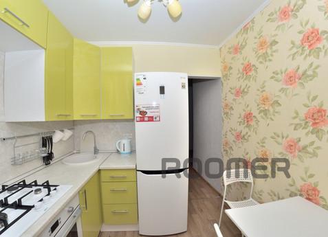 2 apartment with major repairs, Novosibirsk - apartment by the day