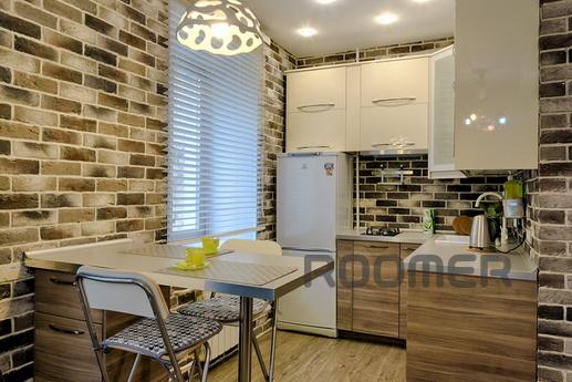 Bright studio apartment, Moscow - apartment by the day