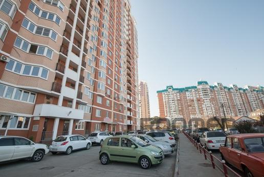 1 bedroom apartment on the Kubanskaya St, Krasnodar - apartment by the day