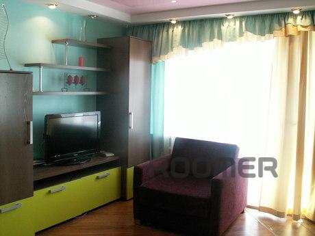 Beautiful bright studio near the Railway, Novosibirsk - apartment by the day