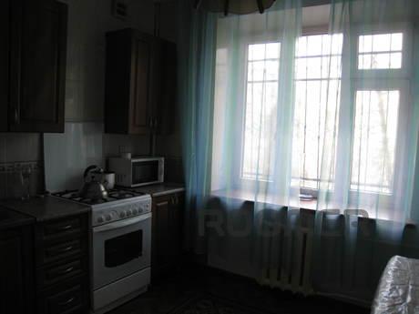 2-комнатная квартира  Абая-Мира 2 этаж, Алматы - квартира посуточно