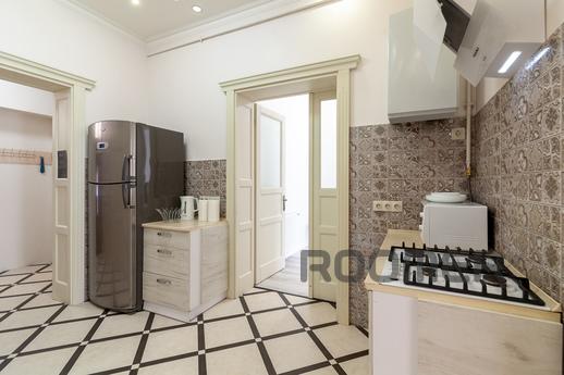 Avangard on Saint Teodora Sq. 2/3 Apart, Lviv - apartment by the day