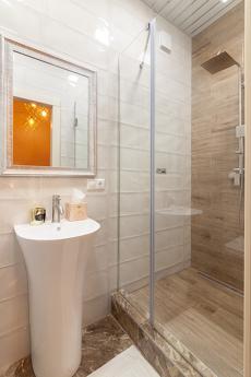 Avangard on Saint Teodora Sq. 2/2 Apart, Lviv - apartment by the day
