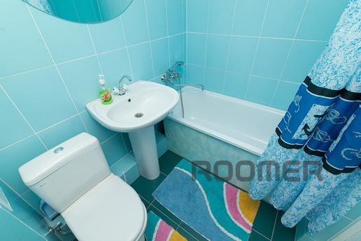 Марьин Дом на Чекистов, 9, Yekaterinburg - apartment by the day