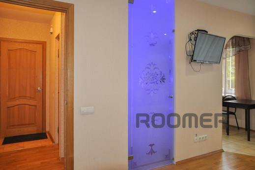 Marin Dom na Popova 25, Yekaterinburg - apartment by the day