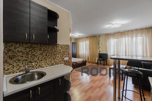 Marin Dom Na Sheveleva 5, Yekaterinburg - apartment by the day