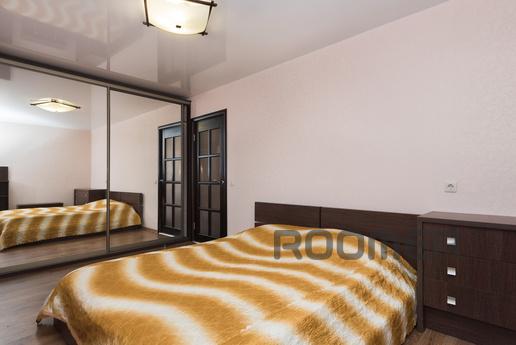 Marin Dom na Sverdlova 2, Yekaterinburg - apartment by the day