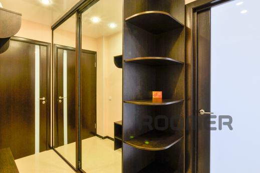 Marin Dom na Schorsa 103, Yekaterinburg - apartment by the day