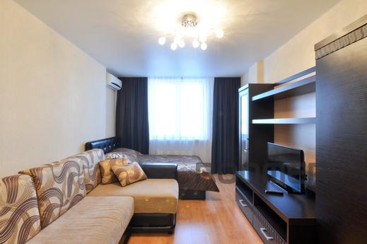Marin Dom na Schorsa 103, Yekaterinburg - apartment by the day