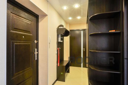 Marin Dom na Schorsa 103, Yekaterinburg - apartment by the day