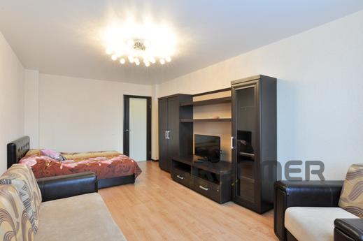 Marin Dom na Schorsa 103, Yekaterinburg - apartment by the day