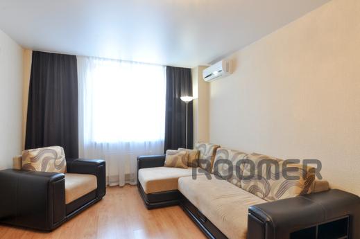 Marin Dom na Schorsa 103, Yekaterinburg - apartment by the day
