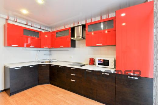Marin Dom na Schorsa 103, Yekaterinburg - apartment by the day