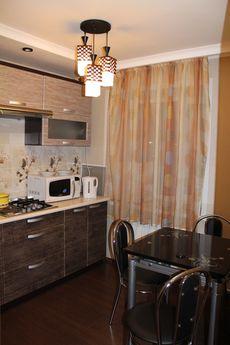 1 Bedroom Suite, Karaganda - apartment by the day