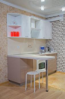 Excellent apartment in 'Novin', Tyumen - apartment by the day
