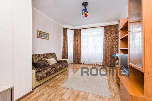 One bedroom apartment in the heart, Kazan - apartment by the day