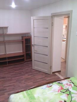 One bedroom apartment in the center, Kazan - apartment by the day