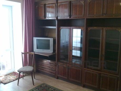 Квартира тепла з хорошими умовами з інтернетом,кабельним та 