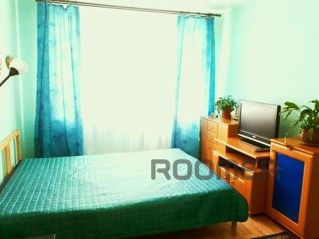 Clean, not smoked, 4 beds, Novosibirsk - apartment by the day