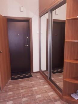 Clean Modern apartment!, Novosibirsk - apartment by the day