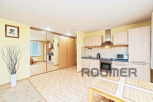 modern studio apartment at Shchors Str, Yekaterinburg - apartment by the day