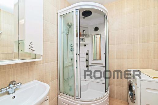 modern studio apartment at Shchors Str, Yekaterinburg - apartment by the day