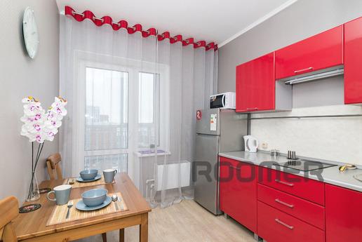 Elegant studio apartment on Shchors Str, Yekaterinburg - apartment by the day