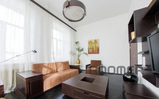 Apartment for rent on the Dostyk-Shevchekno ( tenge) For 3-b